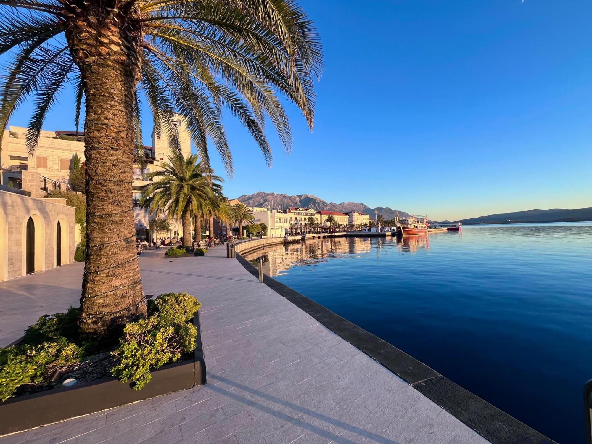 Tivat Apartments Buitenkant foto