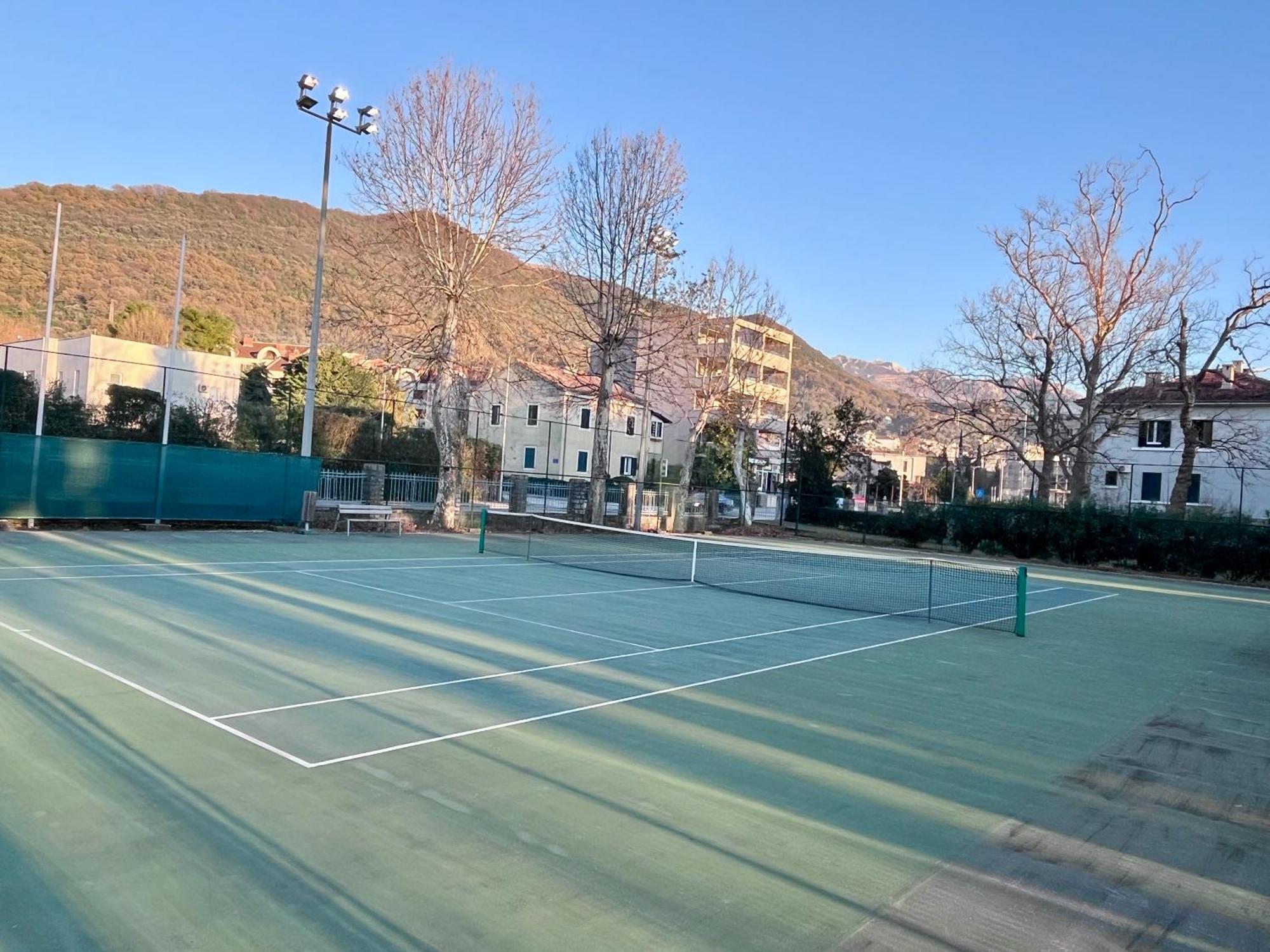 Tivat Apartments Buitenkant foto