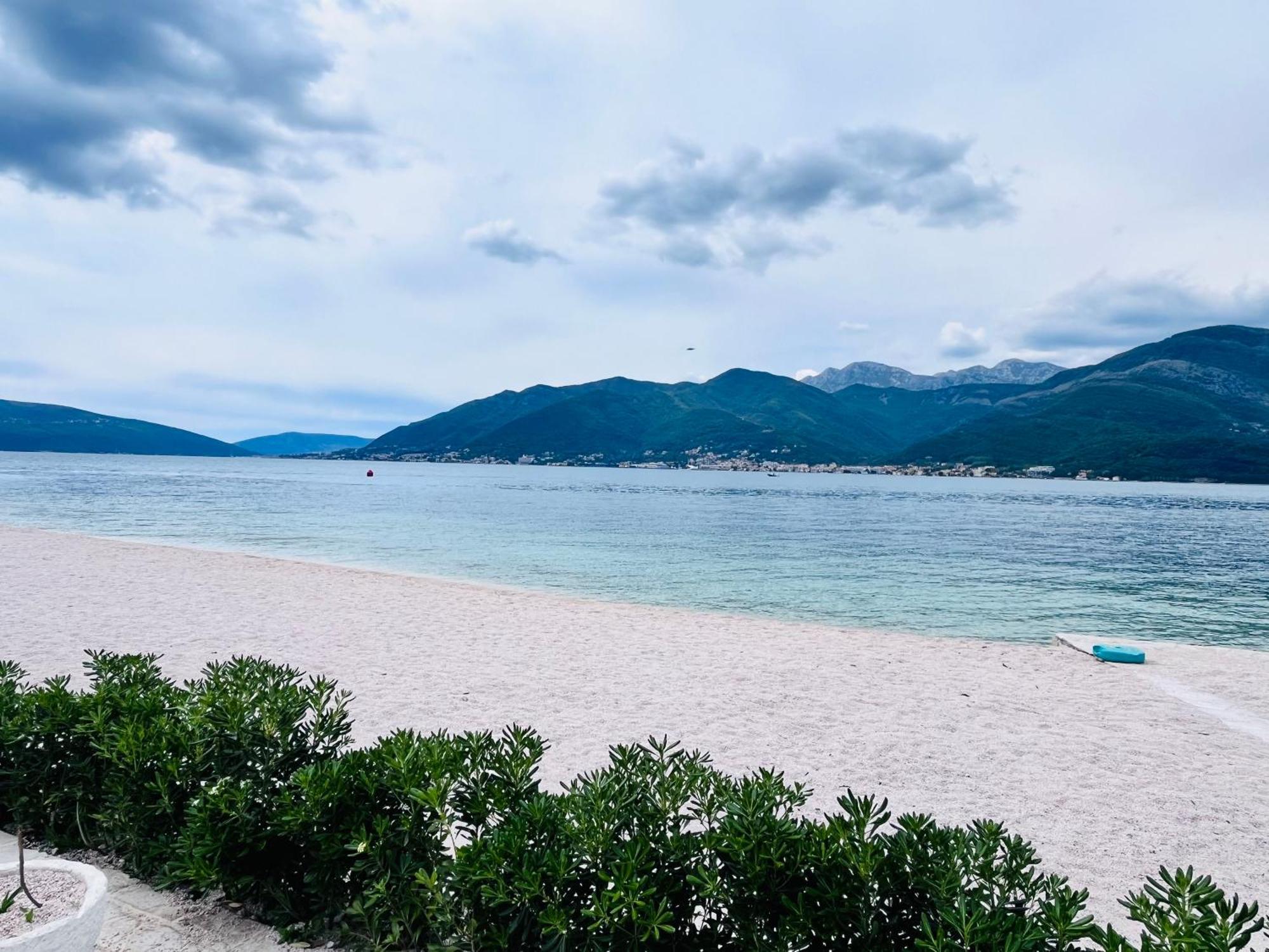Tivat Apartments Buitenkant foto